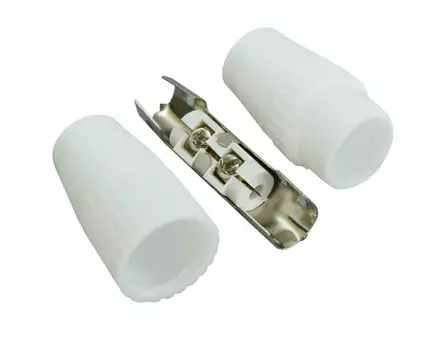 ANTENNIJATKO - Johdot ja adapterit - 6438140980526 - 1