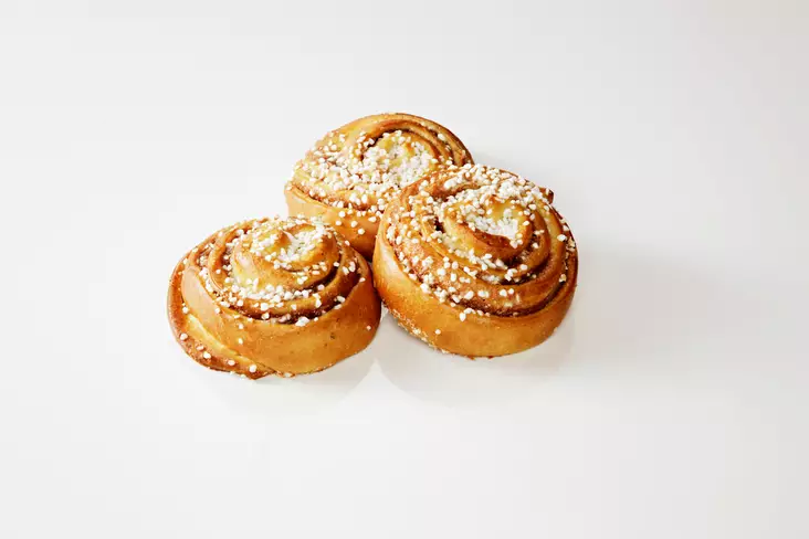 KANELIKIERREPULLA KYPSÄ MENU - Leivonnaiset - 6410405072009 - 1